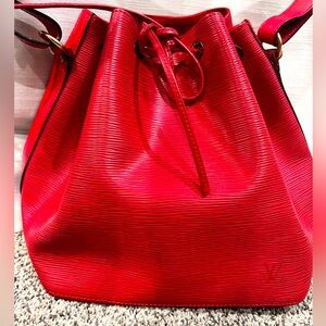 Louis Vuitton Vintage Epi Leather Noe Shoulder Bag